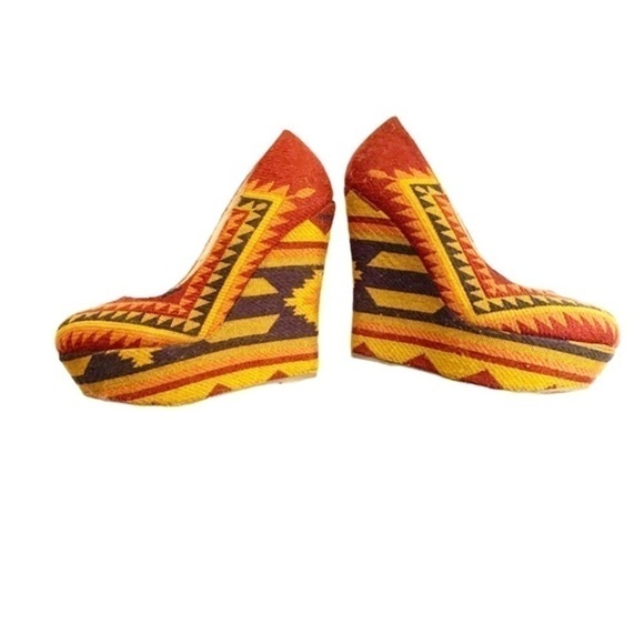 Steve Madden’s Pammyy-M – Aztec Multi color wedge tribal inspired versatile Sz 7 - Picture 5 of 11